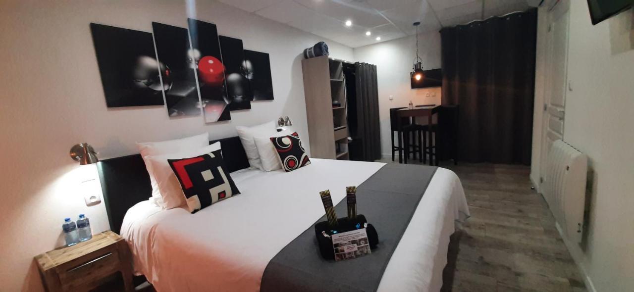 Kassanos "La Garenne" Bed & Breakfast Privas Exterior photo