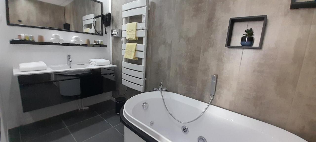 Kassanos "La Garenne" Bed & Breakfast Privas Exterior photo